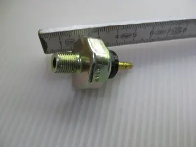 картинка Датчик давления масла 0.5кг 114250-39450